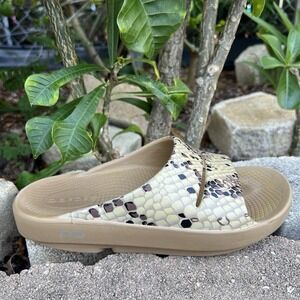 Oofos Ooahh Gold Snake Print Recovery Comfort Daily Slide Sandal Womens 6